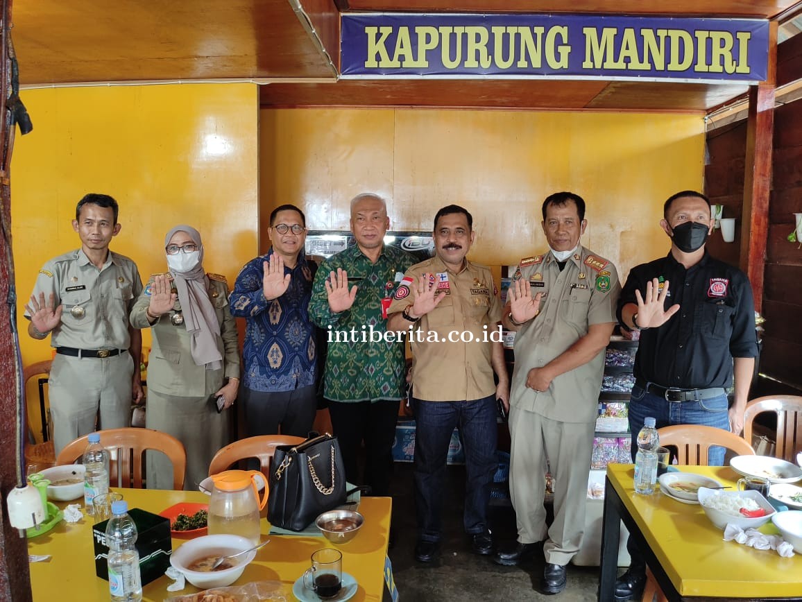 Loka Residen Pangngurangi Takalar Bantu Korban Banjir  di 7 Kabupaten Se Sulsel   